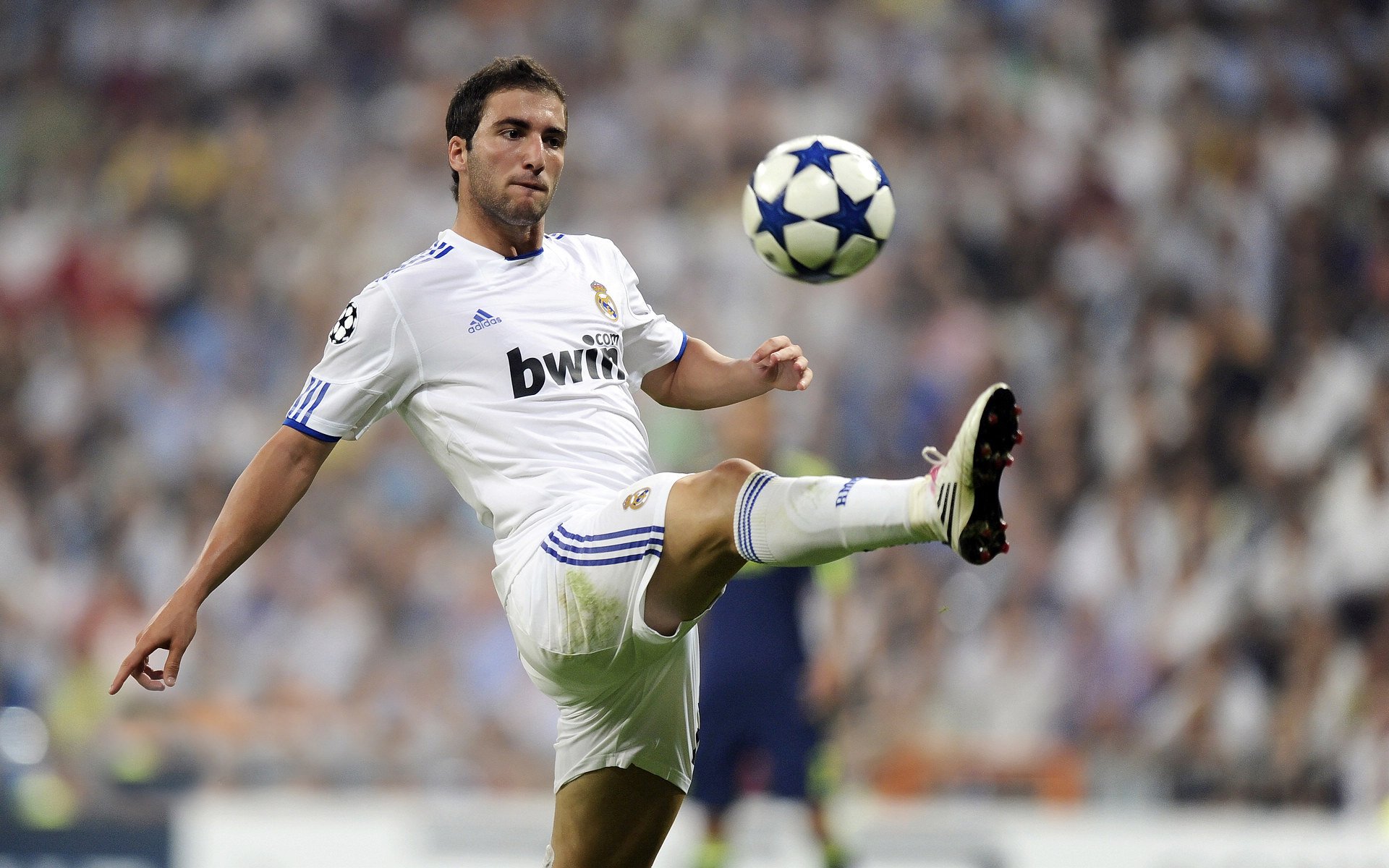 《专家分析电竞行业的发展趋势：新技术与新机遇》，电竞发展未来